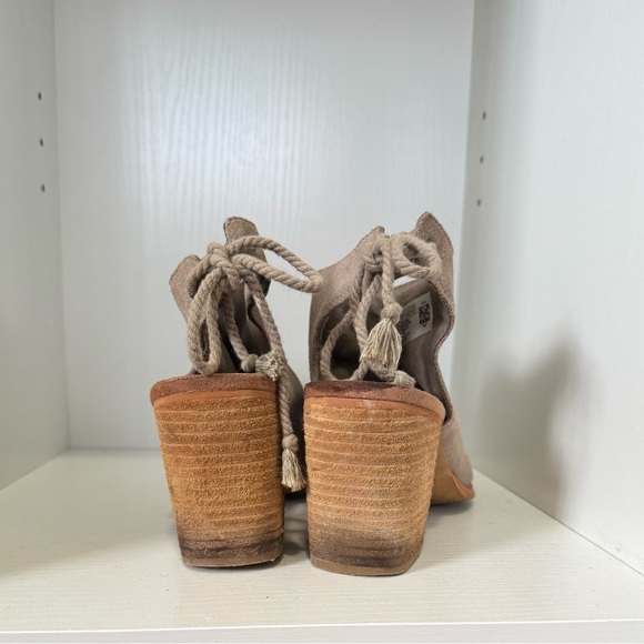 Toms Women’s Elba | Size 9 - Picture 4 of 8